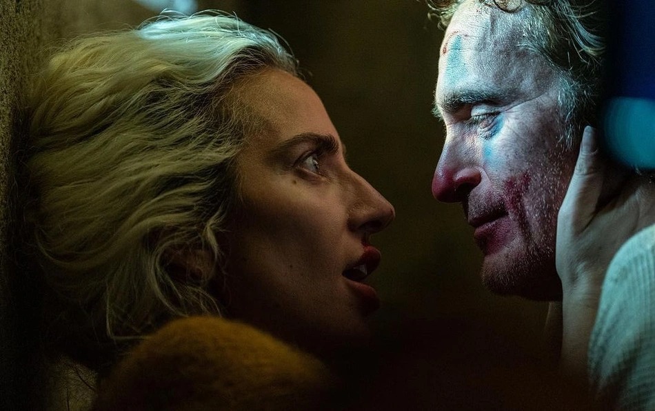 O fracasso de Coringa 2 nas bilheterias provoca uma primeira e drástica decisão na Warner Bros