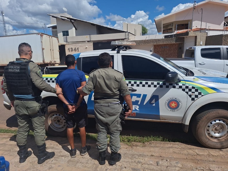 Suspeito de assaltos, furtos de veículos e tentar contra vida do próprio pai é preso em Itainópolis