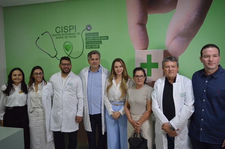 Prefeitura inaugura o CISPI e duas UBS uma no Saquinho e no Valparaíso