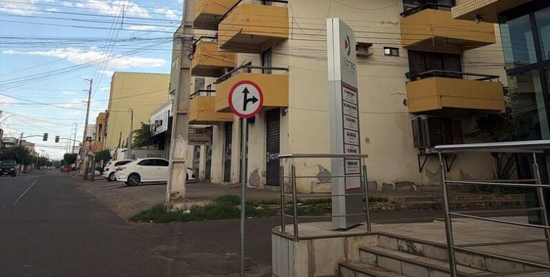 Secretaria de Trânsito reforça sinalização vertical e anuncia novos projetos de mobilidade no município de Picos